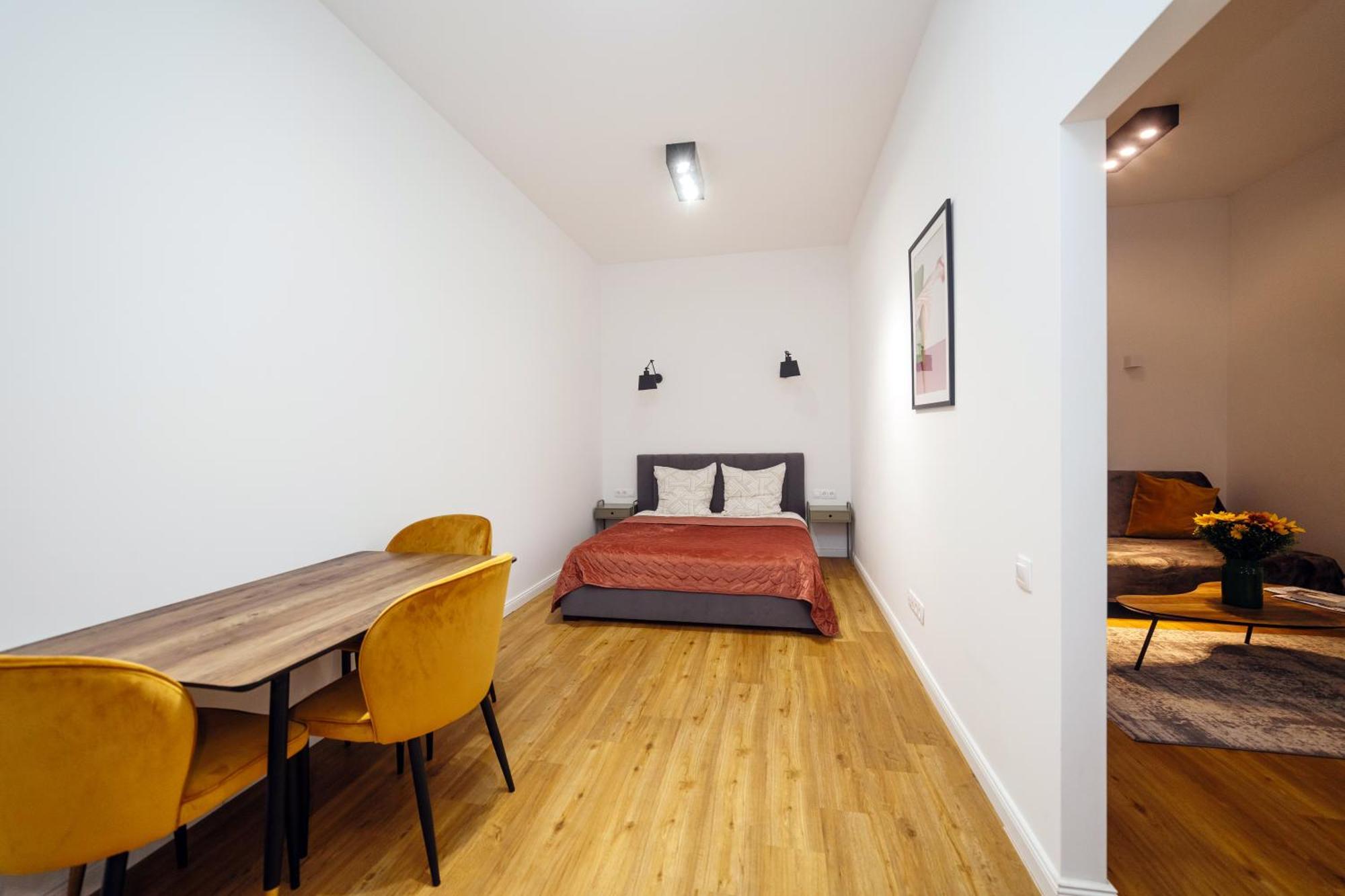 לבוב Well Located Cozy Place מראה חיצוני תמונה